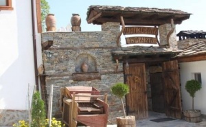 Почивка за <em>Двама</em> в Guest House Shapkova Kushta, Делчево