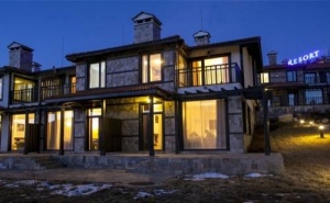Почивка за <em>Двама</em> в Holiday Village Coop Dobrinishte, Добринище