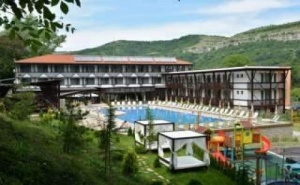 Различен Поглед Върху в.търново и Околностите, 2 Дневен Релакс All Inclusive Light в Парк Хотел Асеневци