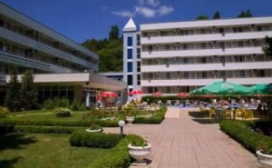 All Inclusive Лято 2019 в <em>Албена</em>, Оферта до 08.07 с Чадър и Шезлонг на Плажа от Хотел Оазис