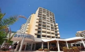 Лято 2019 с Чадър и Шезлонг на Плажа, All Inclusive Оферта до 04.07 в Хотел Белвю, Сл. Бряг