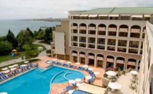 Лятна Ваканция на Море в Несебър, All Inclusive с Аквапарк След 29.08 от Сол Несебър Бей