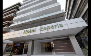 Ранни Записвания Гърция, 5 Дни за Двама със Закуска в Esperia Hotel