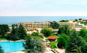 All Inclusive + Басейн на 30 М. от Плажа в Хотел Амбасадор***, <em>Златни Пясъци</em>. Дете до 13Г. - Безплатна Нощувка!