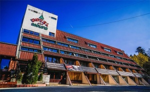 Почивка през Април! Нощувка със Закуска и Вечеря* + Сауна и Фитнес в Хотел Мура 3*, <em>Боровец</em>!