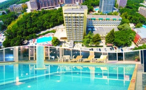 Нощувка на човек на база All inclusive + басейн и СПА в хотел Шипка 4*, к.к. Златни Пясъци