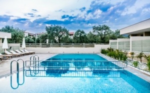 Изгодна Цена за Престой през Май на о.тасос в Хотел Notos Deluxe Suites за Една Нощувка със Закуска и Вечеря, Басейн, Джакузи и Фитнес / 05.05.2019 - 31.05.2019