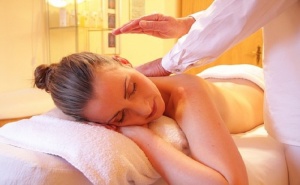 Шведски масаж 60мин. + престой в солен кът от Nail & Relax Bar, София