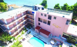 На 50 М от Плажа с Ол Инклузив за Седем Нощувки в Golden Beach Hotel - Ситония, Халкидики / 11.06.2019 - 01.07.2019