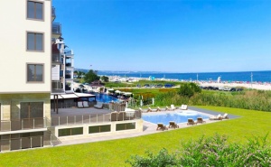 Лято 2019 на 1-Ва Линия в <em>Кранево</em>! Нощувка на човек на База All Inclusive + Басейни, Шезлонг и Чадър на Плажа от Новооткрития Хотел Верамар Бийч****