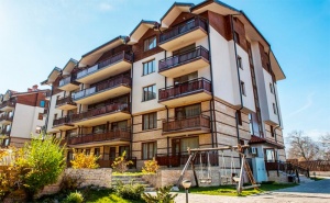 Лятo в <em>Банско</em>! Нощувка със Закуска и Вечеря* или All Inclusive Light + Басейн, Парна Баня и Сауна в Хотел Четирилистна Детелина!