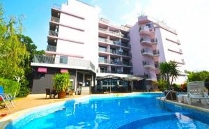 Нощувка на човек база All Inclusive в Комплекс Сапфир, Слънчев Бряг. Дете до 13г. – БЕЗПЛАТНО!