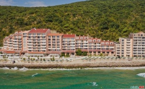 На Плажа в <em>Елените</em> Лято 2019, All Inclusive с Аква Парк След 23.08 от Хотел Роял Бей