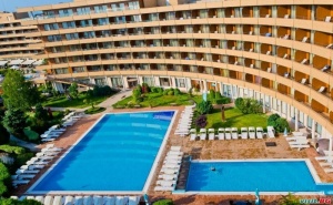 Специална Лятна Оферта със Спа в Гранд Хотел <em>Поморие</em>, Полупансион за Двама След 27.08