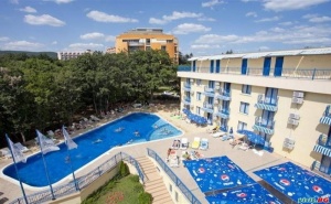 Last Minute Оферта за Изгоден All Inclusive След 25.08 на Минути от Плажа в Зл. Пясъци в Хотел Блу Скай