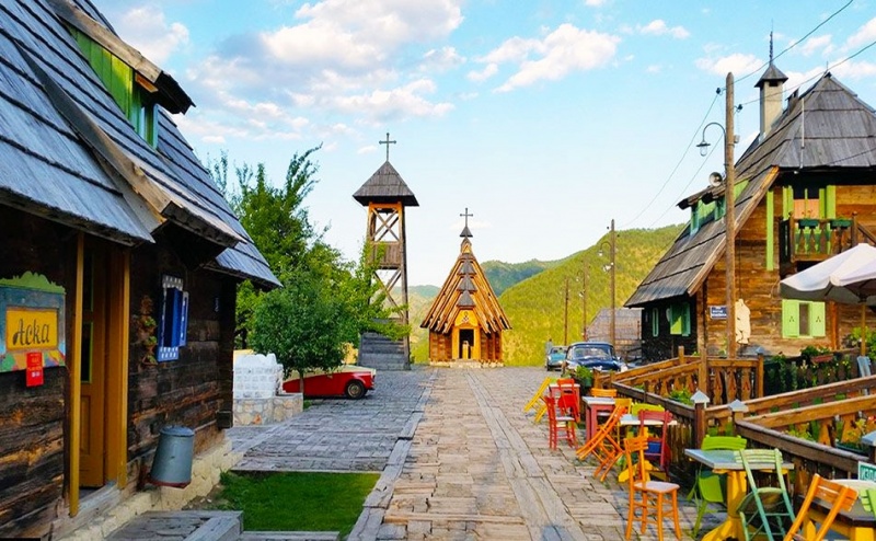 Екскурзия до Вишеград, Дървенград и Каменград, Сърбия! Транспорт + Нощувка на човек със Закуска от Еко Тур Къмпани