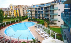 Нощувка на човек на База All Inclusive + Басейн в Апарт Хотел Синя Ривиера, Слънчев Бряг. Дете до 10Г. - Безплатно!