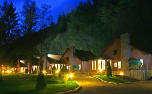 09 - 30 Септември в <em>Рибарица</em>! 2 Нощувки на човек на База All Inclusive Light в Комплекс Грийн Вилидж! Дете до 12Г. - Безплатно!