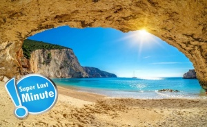Super Last Minute! Eксурзия на Остров <em>Лефкада</em>, Гърция. Транспорт, 3 Нощувки на човек със Закуски от Та Трипс Ту Гоу