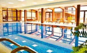 Почивка в <em>Банско</em>! Нощувка на човек на База All Inclusive Light + Басейн и Релакс Център в Хотел Роял <em>Банско</em>