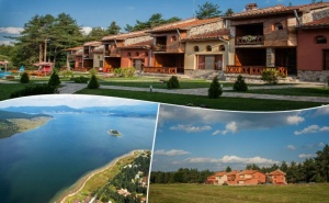 Почивка Край Язовир <em>Батак</em>! Нощувка на човек Закуска + Сауна и Хидромасажна Вана във Ваканционно Селище Вивиана, Цигов Чарк
