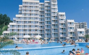 На Първа Линия в <em>Албена</em>, All Inclusive Цена на човек до 01.07 с Включен Плаж от Хотел Елица