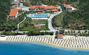 5 дни All Inclusive за двама през юни в Akrathos Hotel