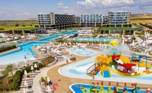 Super Last Minute от 10-ти до 23-ти Юли Ultra All Inclusive стая за двама на ден от Wave Resort, <em>Поморие</em>