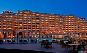 Супер Last Minute All Inclusive След 29.08 в Топ Хотел с Аквапарк, Безплатни Чадъри от Сол <em>Несебър</em> Палас
