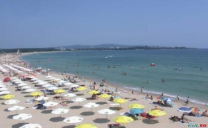 Промо Оферта с Безплатен Чадър и Шезлонг, Last Minute All Inclusive до Плажа на Ммц Хотел Форест Бийч, <em>Приморско</em>