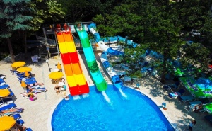 01.08 - 28.08 в <em>Златни Пясъци</em>! Нощувка на човек на База All Inclusive от Хотел Престиж Делукс Хотел Аквапарк Клуб****