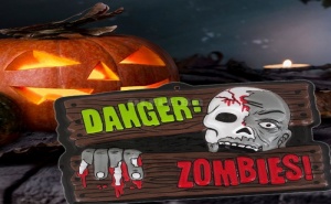 Декоративна PVC табела Danger Zombies