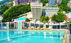Нощувка на човек на база All inclusive + басейн и СПА в хотел Шипка 4*, к.к. Златни Пясъци