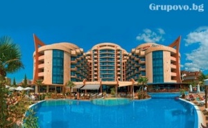 Нощувка на човек на База All Inclusive + Басейн, Шезлонг и Чадър на Първа Линия в Хотел Фиеста М, Слънчев Бряг. Дете до 11.99Г. Безплатно