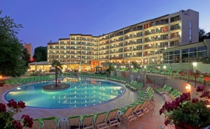 Нощувка на човек на База All Inclusive + Басейн в Хотел Мадара**** , Златни Пясъци. Дете до 12Г. - Безплатно