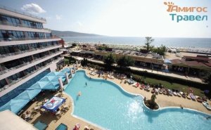 Изгодни Цени за All Inclusive Почивка на Слънчев Бряг в Хотел Глобус с Басейн с Шезлонги и Чадър /01.07.2021 г. - 31.08.2021 г./