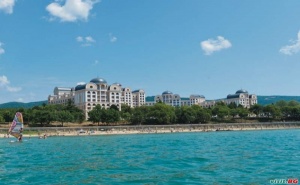 Лятна Почивка 2023 на Първа Линия Топ Хотел, All Inclusive с Плаж След 03.09 в Дриймс Съни Бийч Ризорт и Спа, <em>Свети Влас</em>