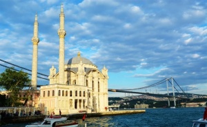 Екскурзия до Истанбул! Транспорт + 2 Нощувки на човек със Закуски + Посещение на Одрин