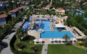 Невероятна All Inclusive Почивка в Хотел Cronwell Platamon Resort - <em>Олимпийска Ривиера</em>, с Басейн, Аквапарк, Безплатни Шезлонги и Чадъри на Плажа /01.06.2022 г. - 13.06.2022 г./