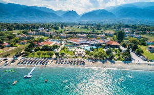 All Inclusive на 150 М. от Плажа - Клуб Хотел Сън Палас 4*
