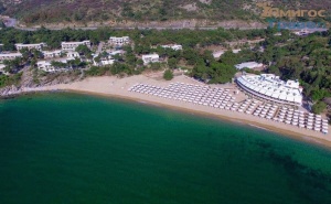 На първа линия в <em>Кавала</em>, хотел Tosca Beach, All Inclusive на спокоен частен плаж /08.07.2023 г. - 25.08.2023 г. /