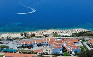 5 Дни със Закуска и Вечеря за Двама през Юни в Akti Ouranoupoli Hotel