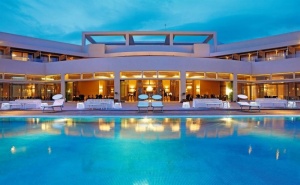 5 дни със закуска за двама през юни в Grecotel Egnatia Grand Hotel