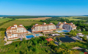 Семейна Ваканция в Обзор, All Inclusive След 05.09 с Ползване на Плажна Зона в Сънрайз Ол Суитс Ризорт