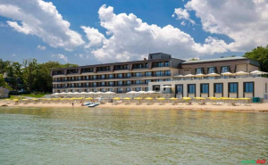 Лято 2026 в ТОП курорт, All inclusive след 25.08 в Хотел Нимфа, КК Ривиера